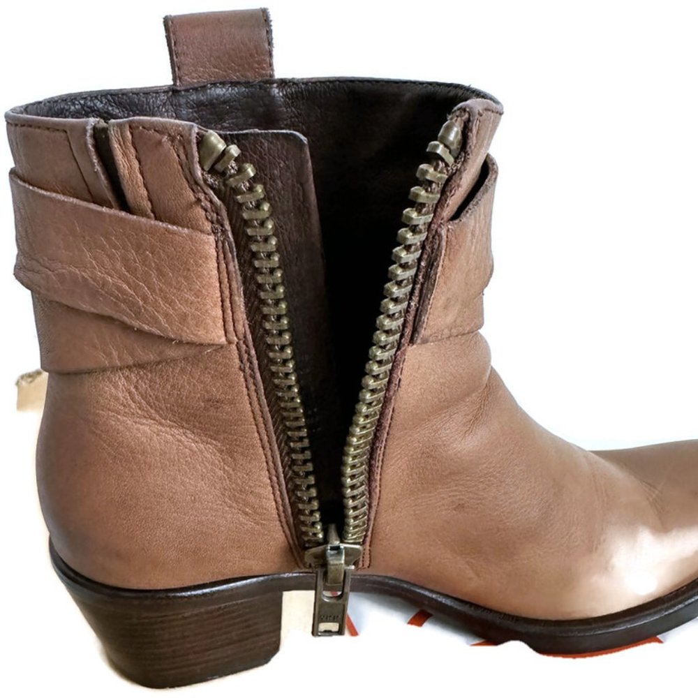 Cole Haan Galveston Low Boot gSeries,  in Dark Brown Leather Women Size 6.5B - Picture 10 of 16